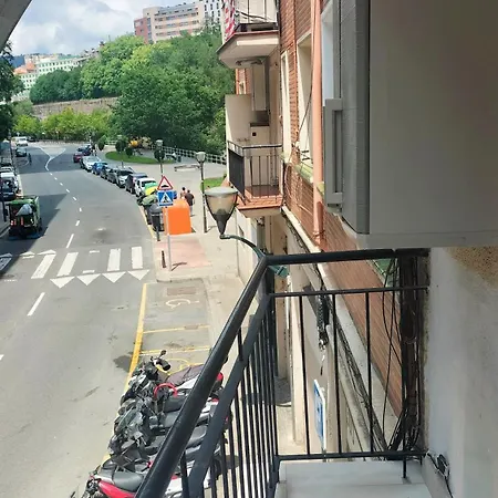 Zona Tranquila, Cerca Del Casco Antiguo. Ebi02480